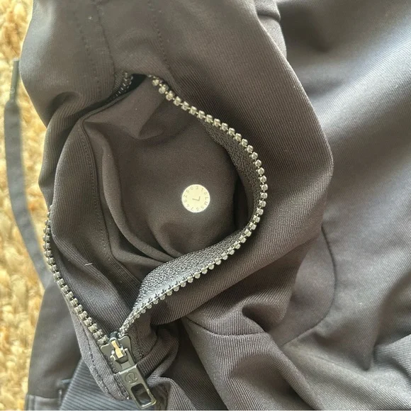 Lululemon ABC Jogger Pants Black - Picture 14 of 14